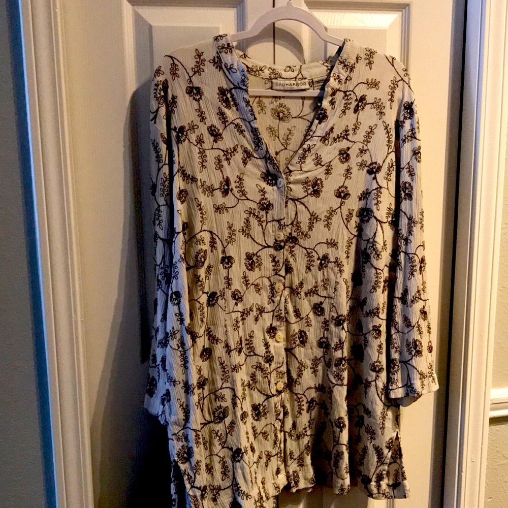 Sag Harbor Ladies LightweightTop LIKE NEW Final Sale